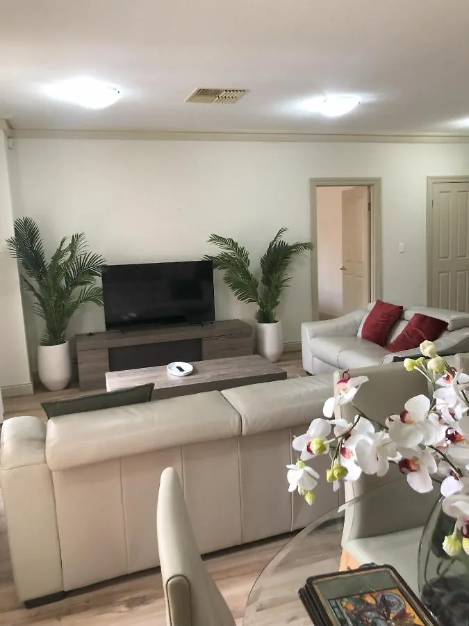 Superb Stay In Adelaides East End Αυστραλία